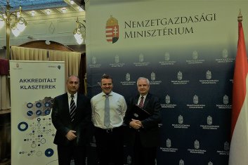 4x AIK átadó - NGM, MediKlaszter