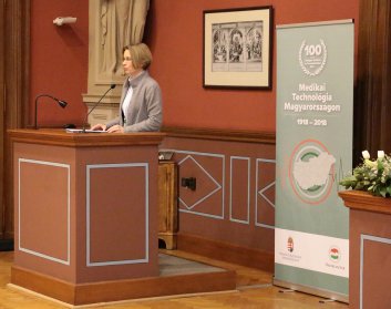 Ünnepi köszöntő - Hornung Ágnes pénzügyekért felelős államtitkár