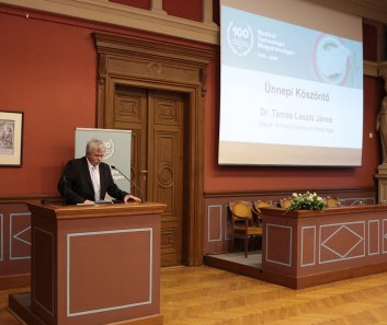Ünnepi köszöntő - Dr. Tamás László János - a Magyar Kórházszövetség  elnökség tagja, főigazgató főorvos