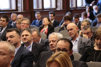 Orvostechnikai konferencia résztvevők 01