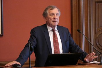 Orvostechnikai konferencia - Lepsényi István - gazdaságfejlesztésért és -szabályozásért felelős államtitkár